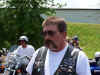 GG_CR0523_001.jpg (59540 bytes)